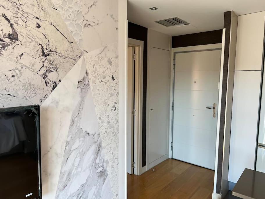 Relajate Despues De Patear Madrid Apartment Exterior photo